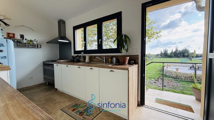 Image No.8-Propriété de 5 chambres à vendre à Uzès