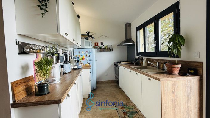 Image No.9-Propriété de 5 chambres à vendre à Uzès