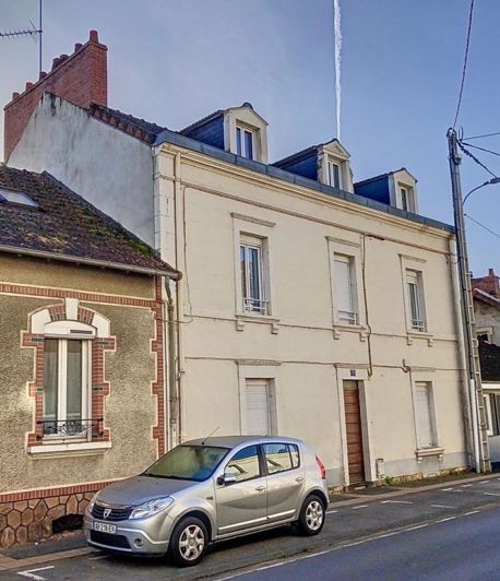 Image No.2-Propriété à vendre à Montluçon