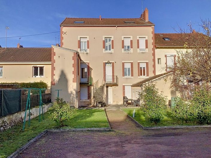 Image No.3-Propriété à vendre à Montluçon