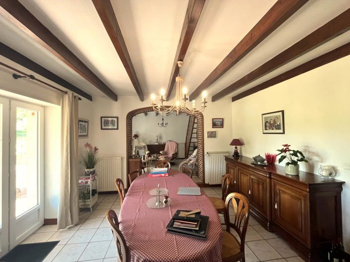 Image No.6-Maison de 4 chambres à vendre à Montmoreau-Saint-Cybard