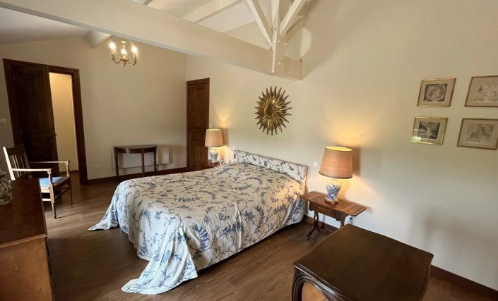 Image No.18-4 Bed House for sale