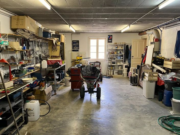 Image No.24-4 Bed House for sale