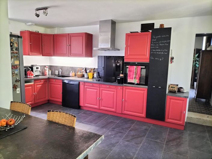 Image No.3-5 Bed House for sale