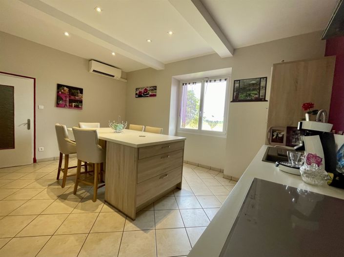 Image No.4-4 Bed House for sale