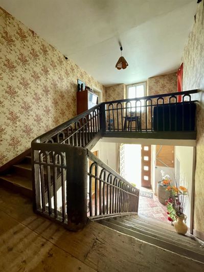 Image No.8-4 Bed House for sale