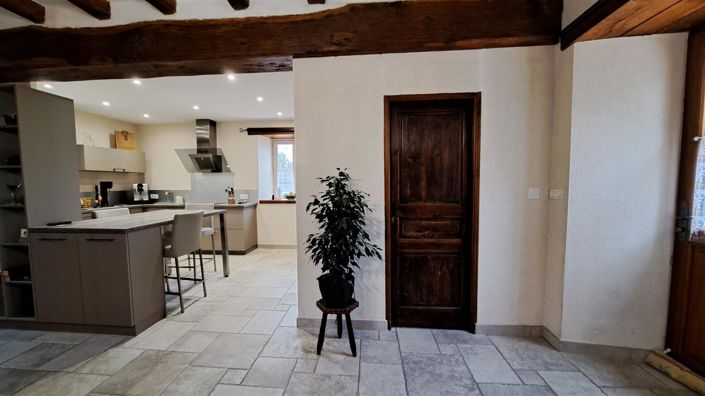 Image No.3-4 Bed House for sale