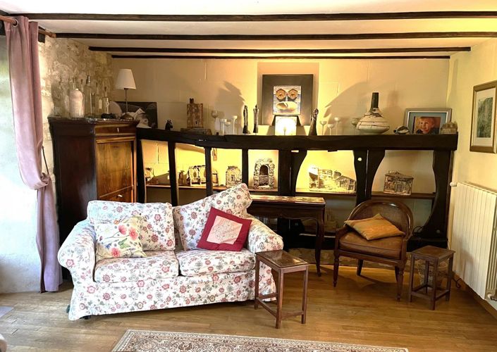 Image No.10-5 Bed House for sale