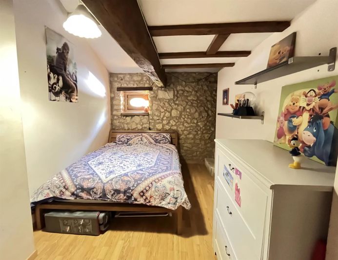 Image No.17-5 Bed House for sale