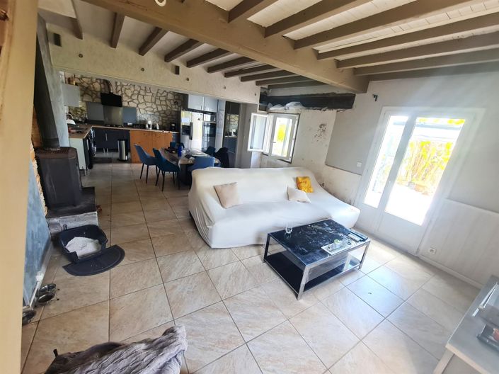 Image No.6-4 Bed House for sale