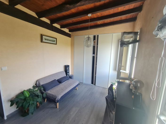 Image No.9-4 Bed House for sale