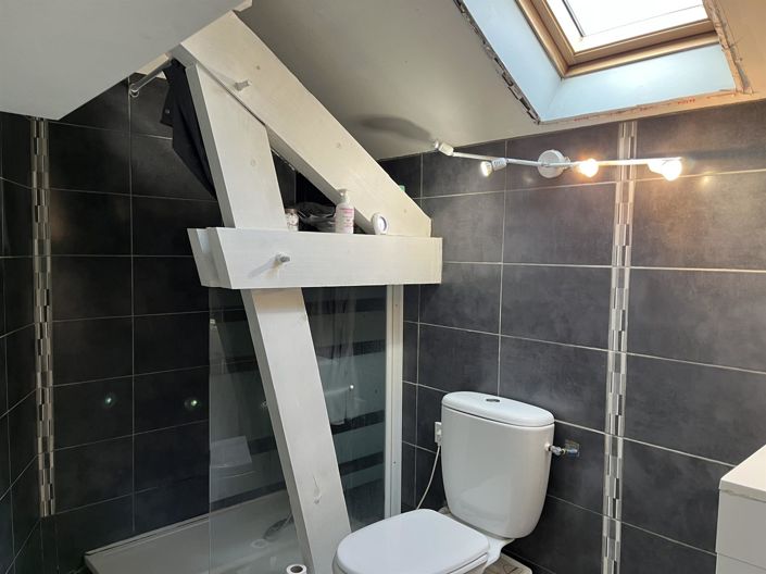 Image No.12-6 Bed House for sale