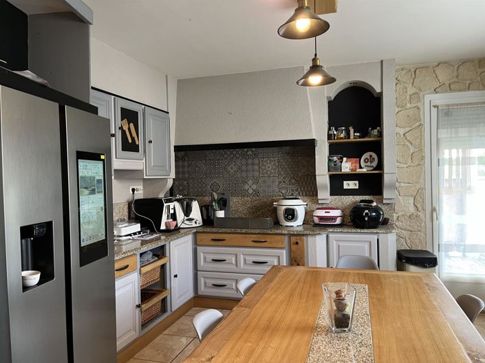 Image No.2-6 Bed House for sale