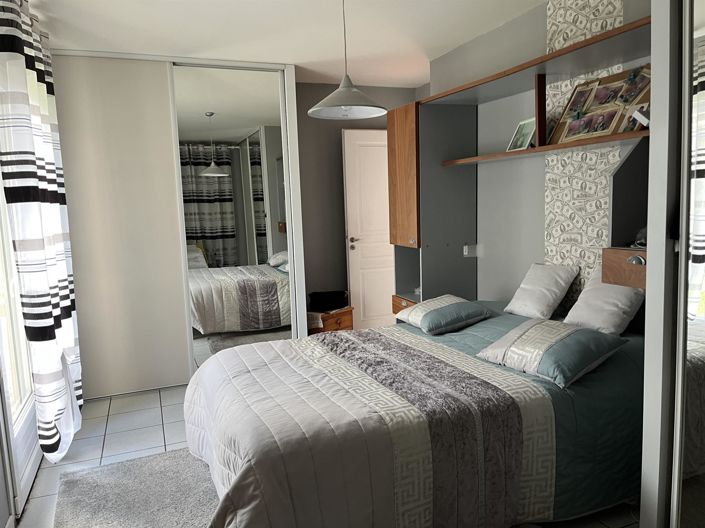 Image No.5-6 Bed House for sale