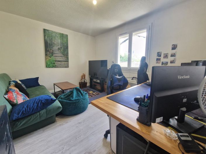 Image No.10-5 Bed House for sale