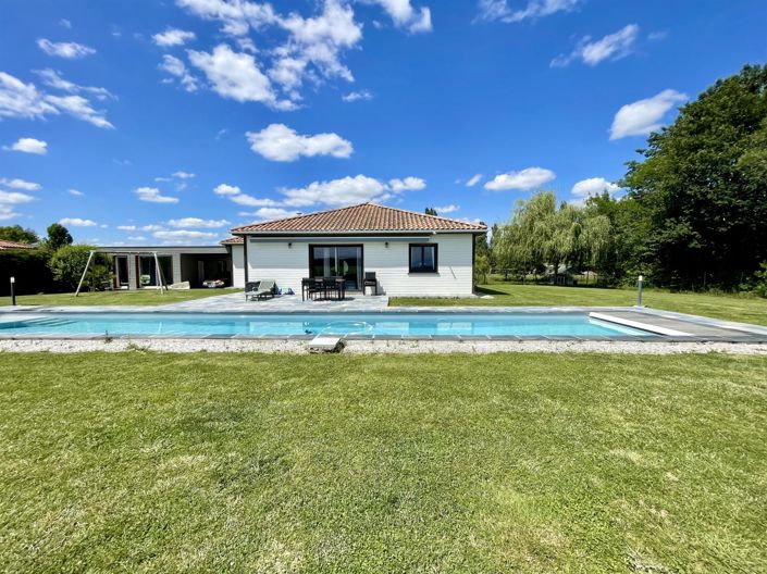 Image No.15-3 Bed House for sale