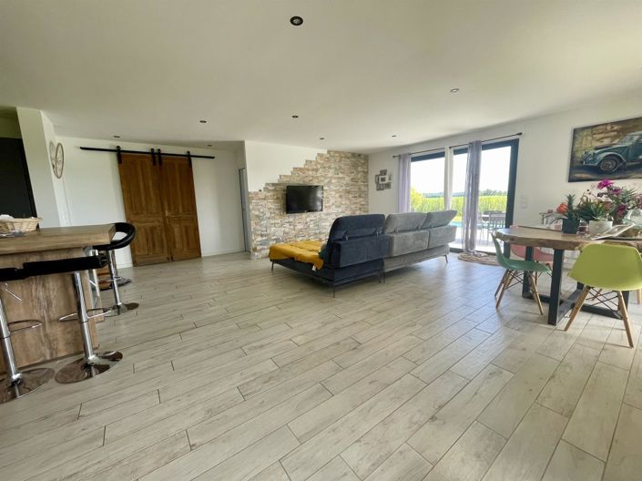 Image No.5-3 Bed House for sale