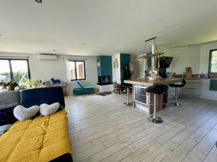 Image No.8-3 Bed House for sale