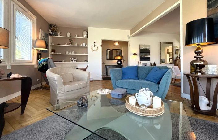 Image No.20-5 Bed House for sale