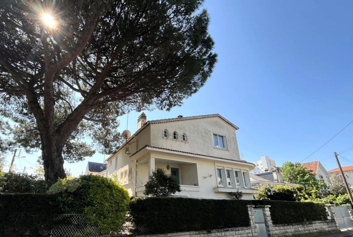 Image No.41-5 Bed House for sale