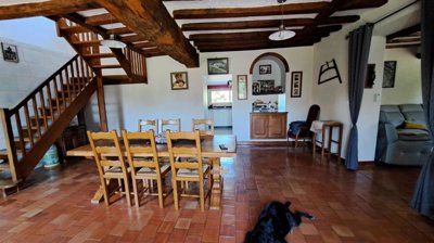 6 Bed House for sale