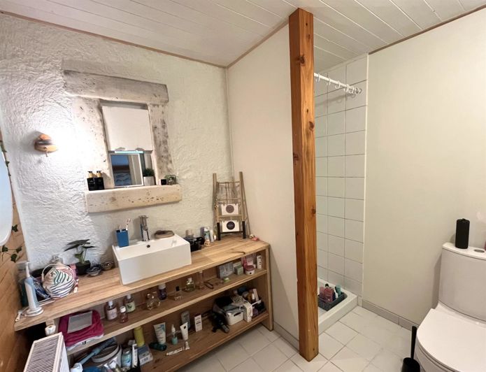 Image No.10-8 Bed House for sale