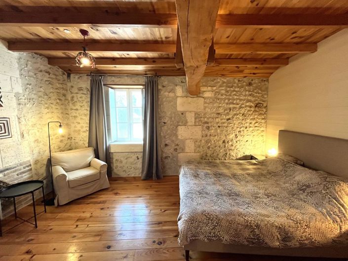 Image No.17-8 Bed House for sale