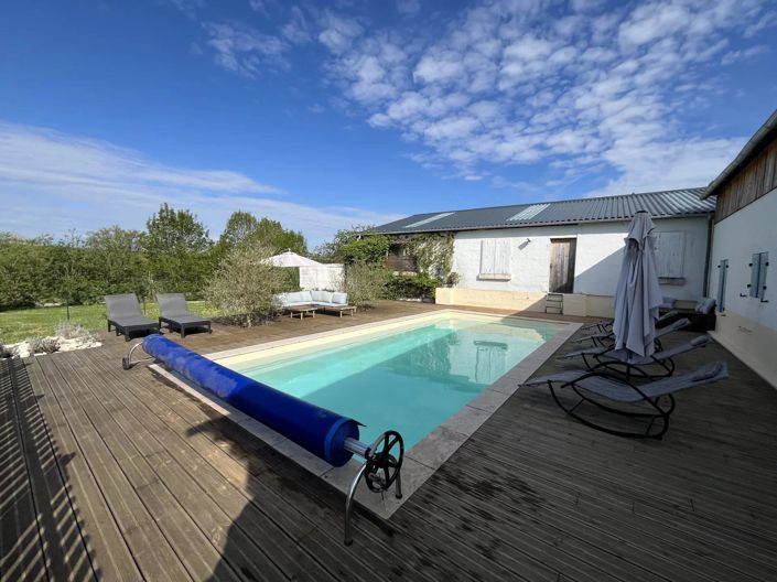 Image No.33-8 Bed House for sale