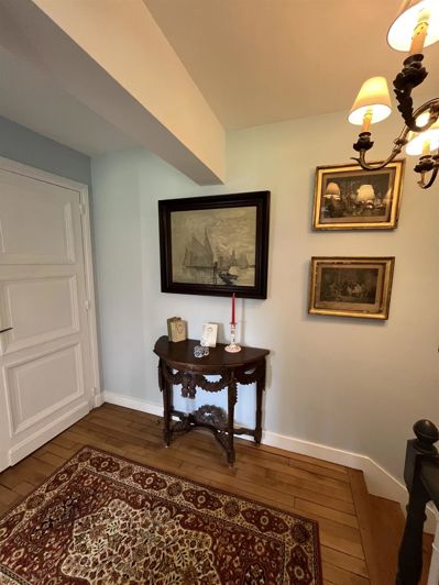 Image No.27-6 Bed House for sale