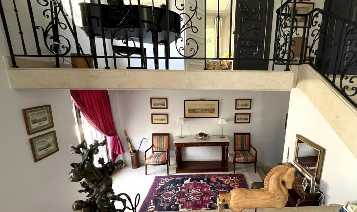 Image No.30-6 Bed House for sale