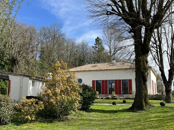 Image No.4-6 Bed House for sale