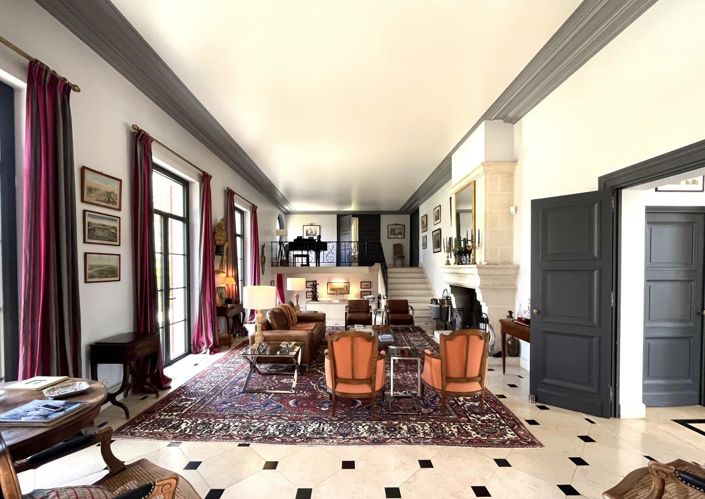 Image No.9-6 Bed House for sale