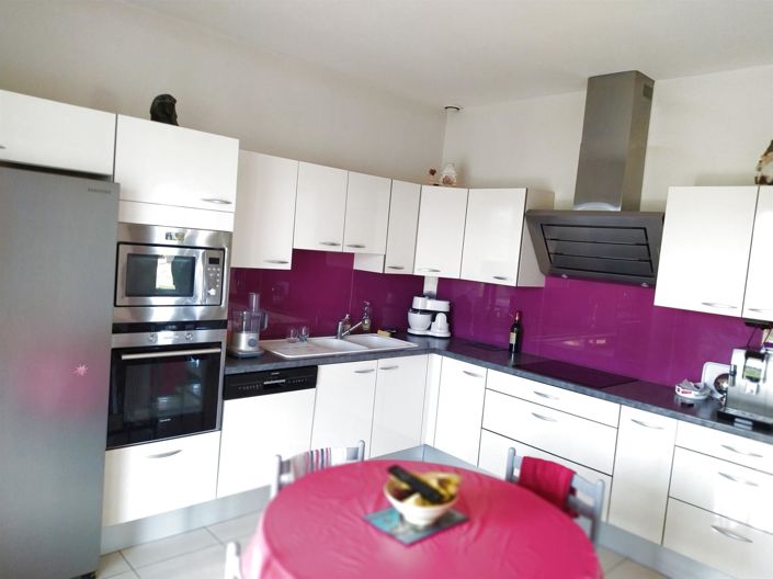 Image No.4-3 Bed House for sale