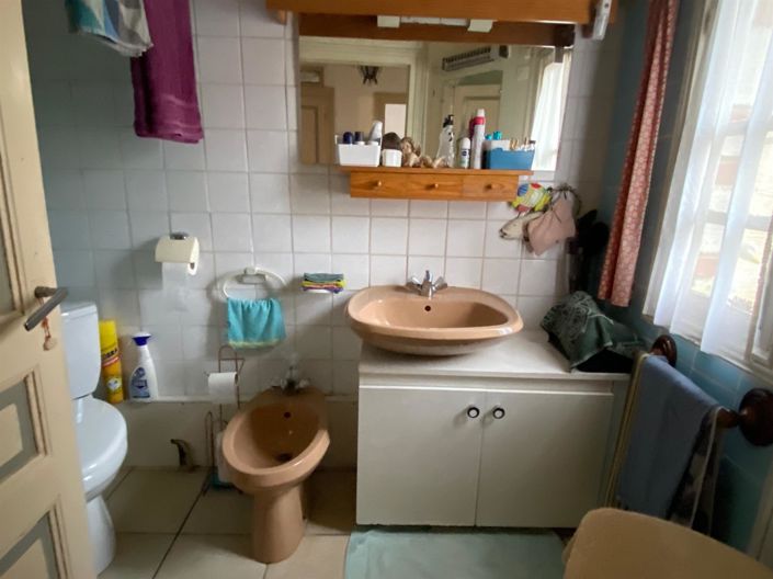 Image No.8-3 Bed House for sale