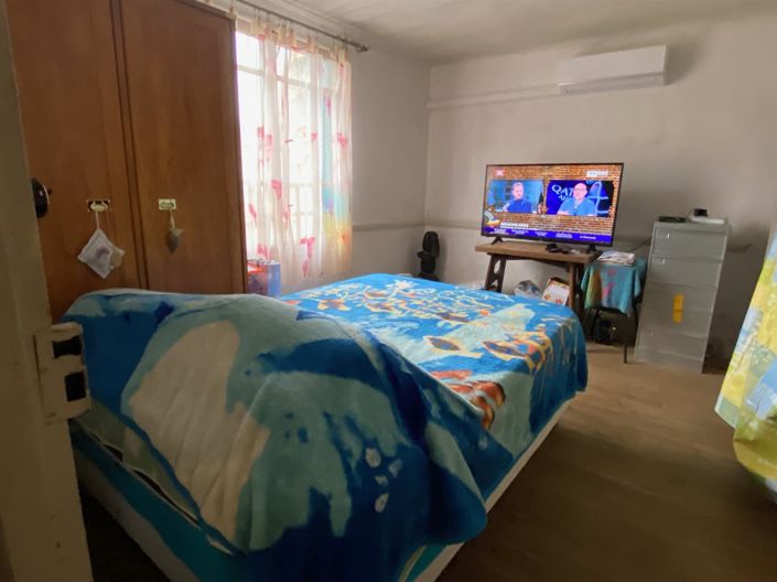 Image No.9-3 Bed House for sale