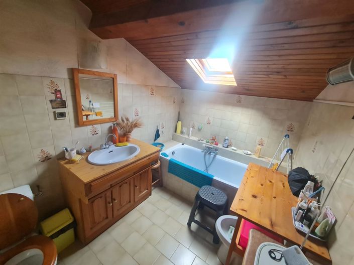 Image No.16-4 Bed House for sale