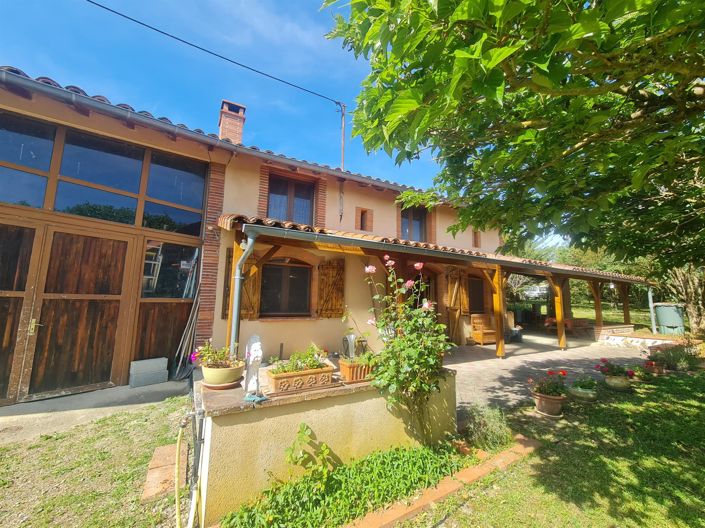 Image No.2-4 Bed House for sale