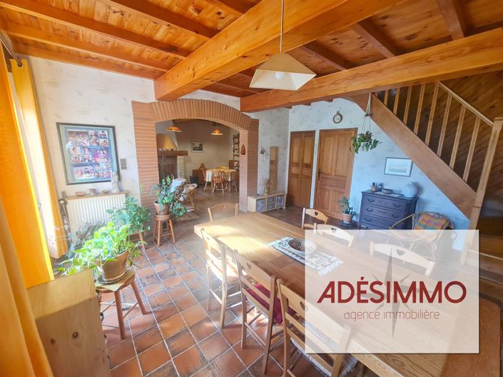 Image No.6-4 Bed House for sale