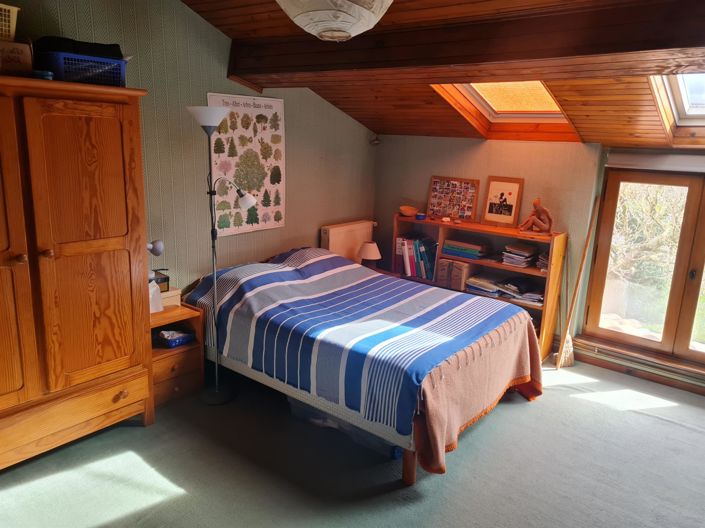 Image No.9-4 Bed House for sale