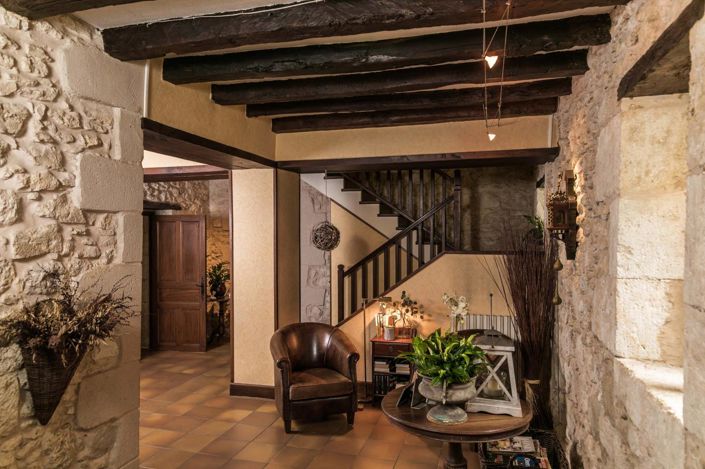 Image No.6-4 Bed House for sale