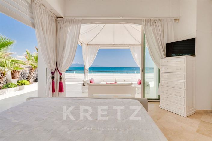 Image No.16-4 Bed House for sale