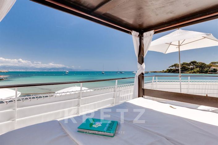 Image No.8-4 Bed House for sale