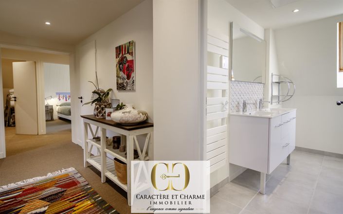 Image No.19-5 Bed House for sale