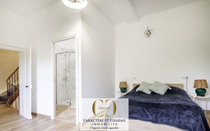 Image No.11-5 Bed House for sale