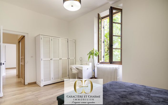 Image No.12-5 Bed House for sale