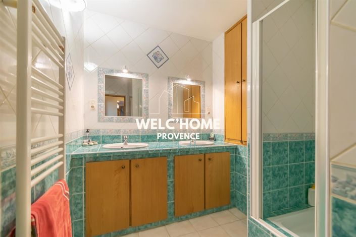 Image No.17-4 Bed House for sale