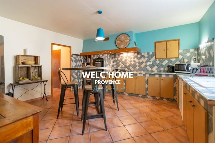 Image No.8-4 Bed House for sale