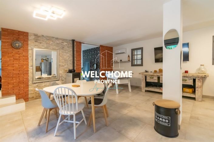 Image No.3-5 Bed House for sale