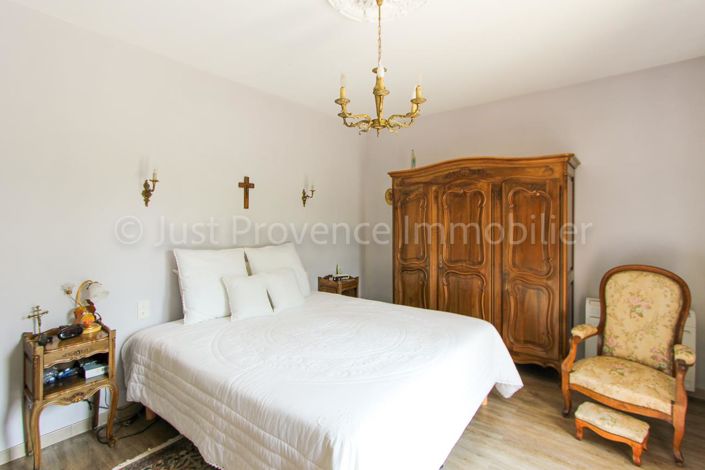 Image No.11-Propriété de 3 chambres à vendre à Carpentras