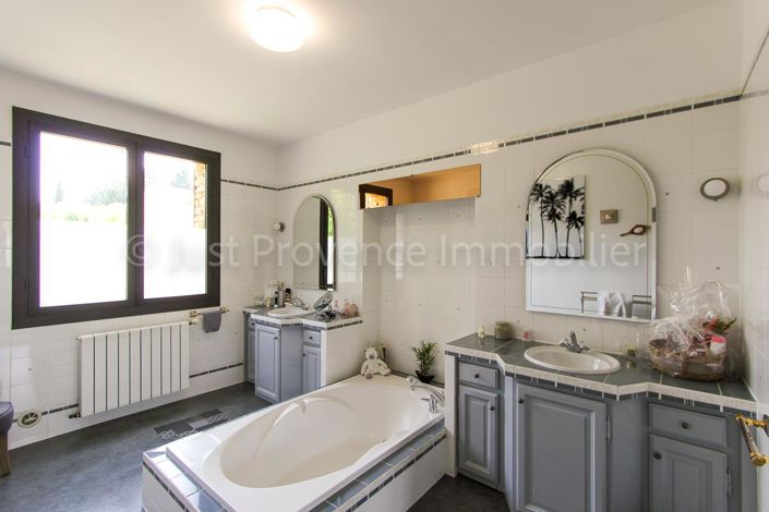 Image No.13-Propriété de 3 chambres à vendre à Carpentras